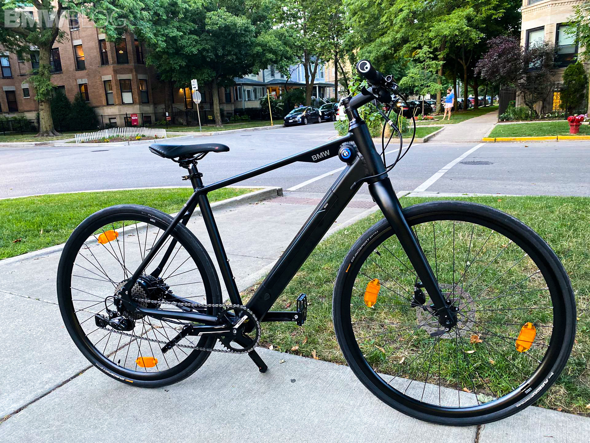 BMW Urban Hybrid e-Bike